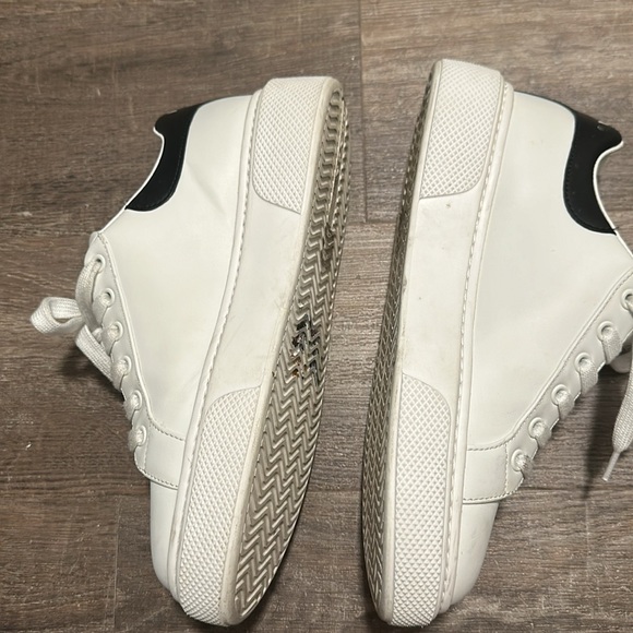 Prada Women’s sneaker - Picture 5 of 5